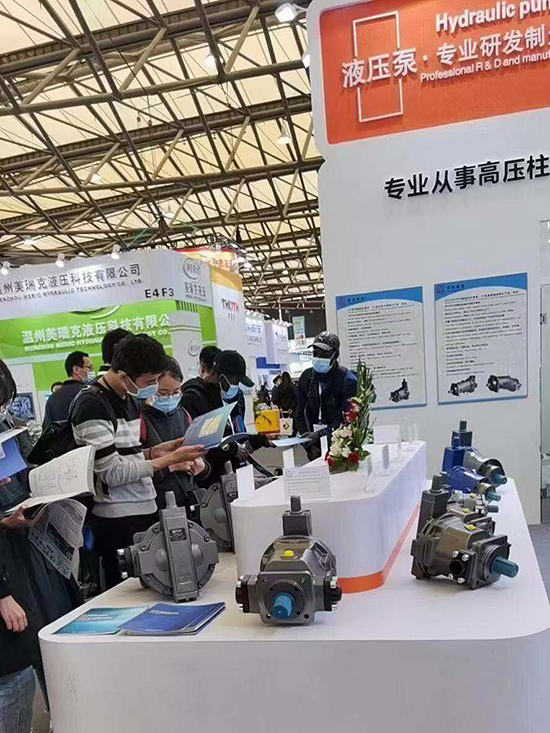 金属破碎机,钢筋切粒机,非金属打包机,废钢抓钢机,龙门式废钢剪切机.jpg